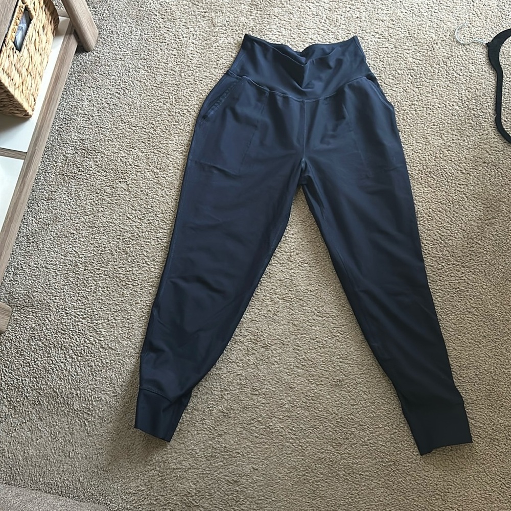 Old Navy Powersoft 7/8 Joggers